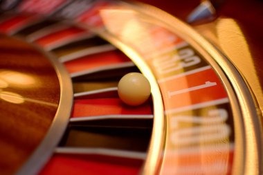 Dasar Number table interface showing betting options, odds, and player chat